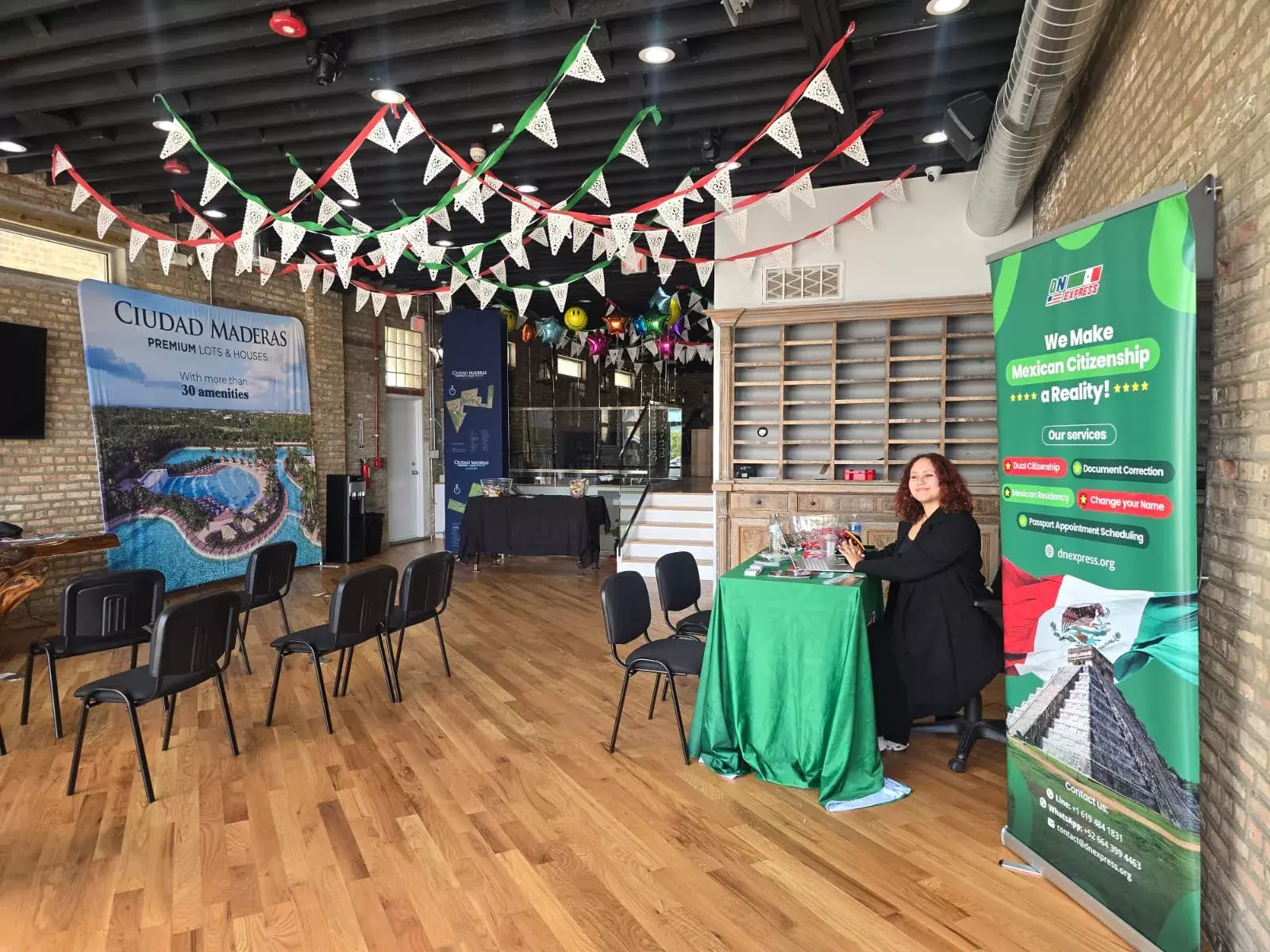 A DNExpress team member ready to welcome you in Las Cruces